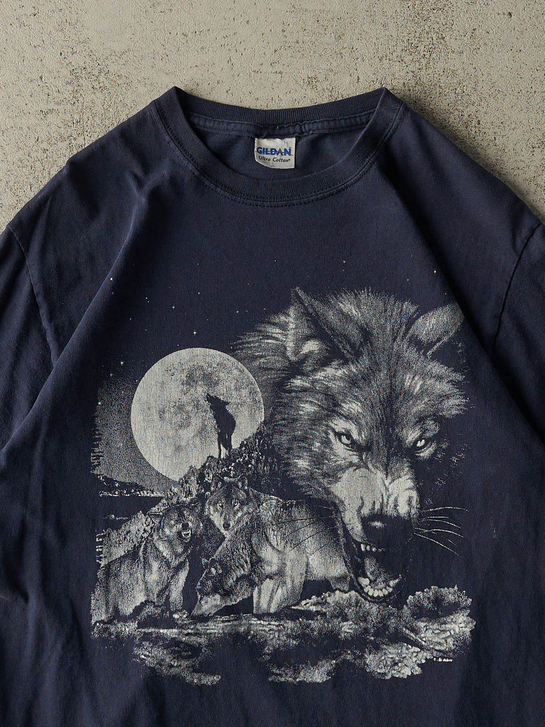 Vintage Y2K Navy Blue Wolf Tee (S/M)
