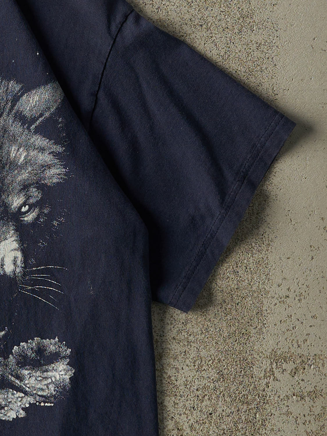 Vintage Y2K Navy Blue Wolf Tee (S/M)