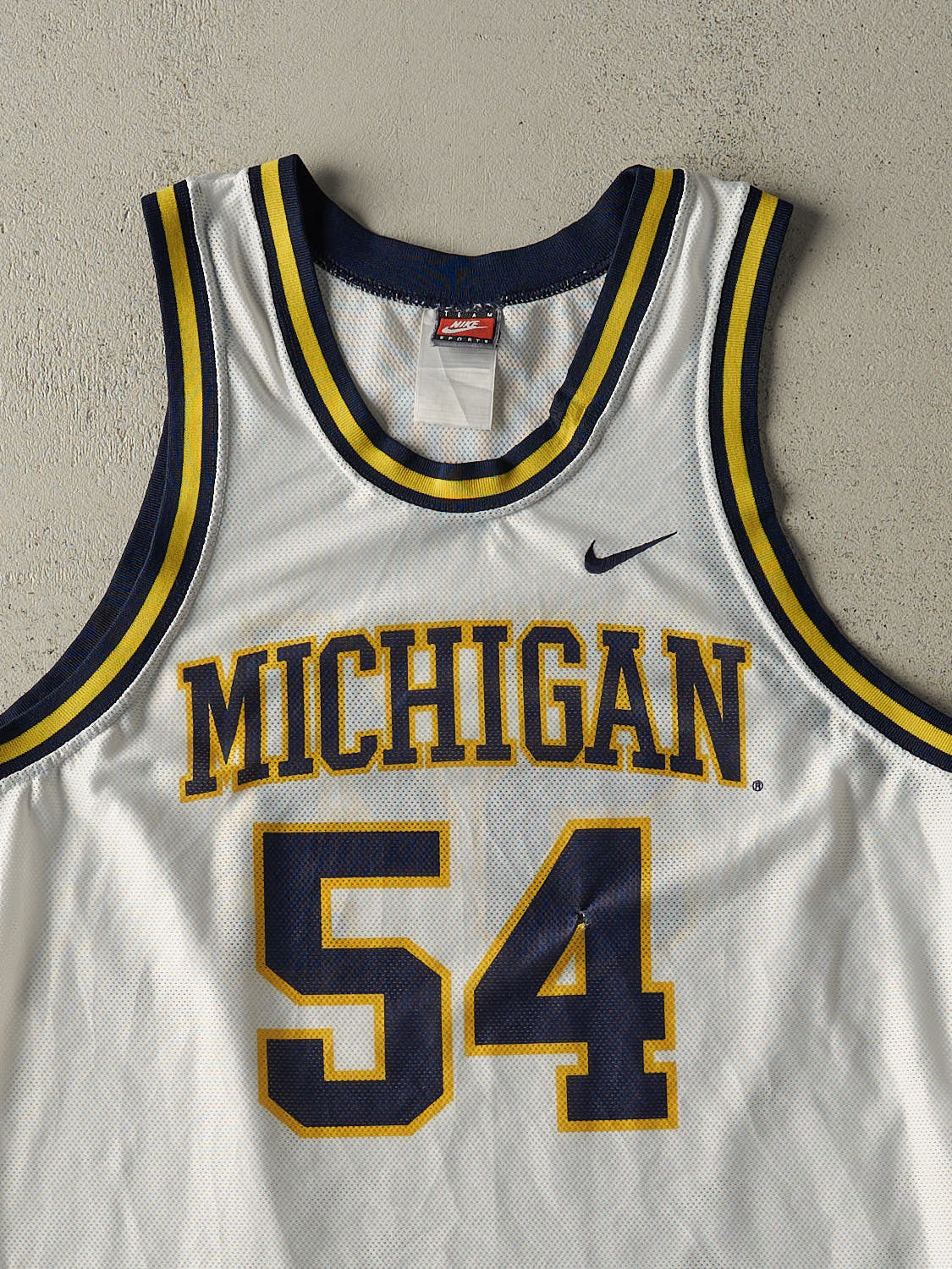 Vintage Y2K White Nike University of Michigan Basketball Jersey (M/L)