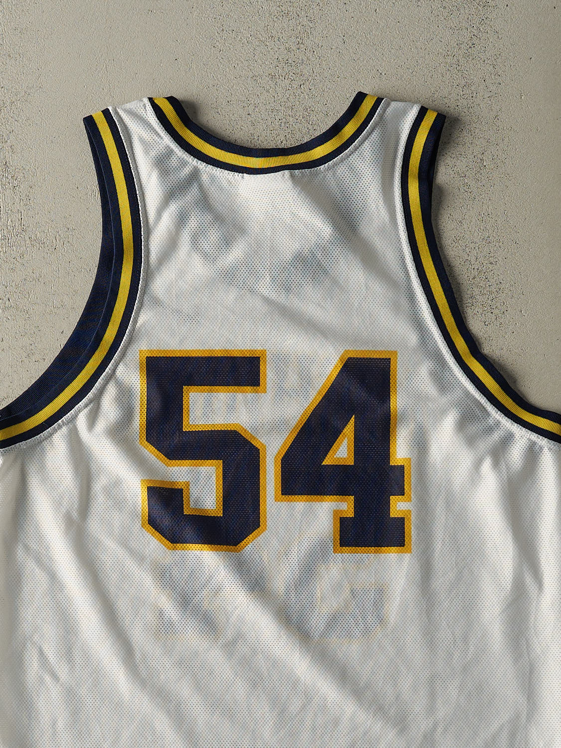 Vintage Y2K White Nike University of Michigan Basketball Jersey (M/L)