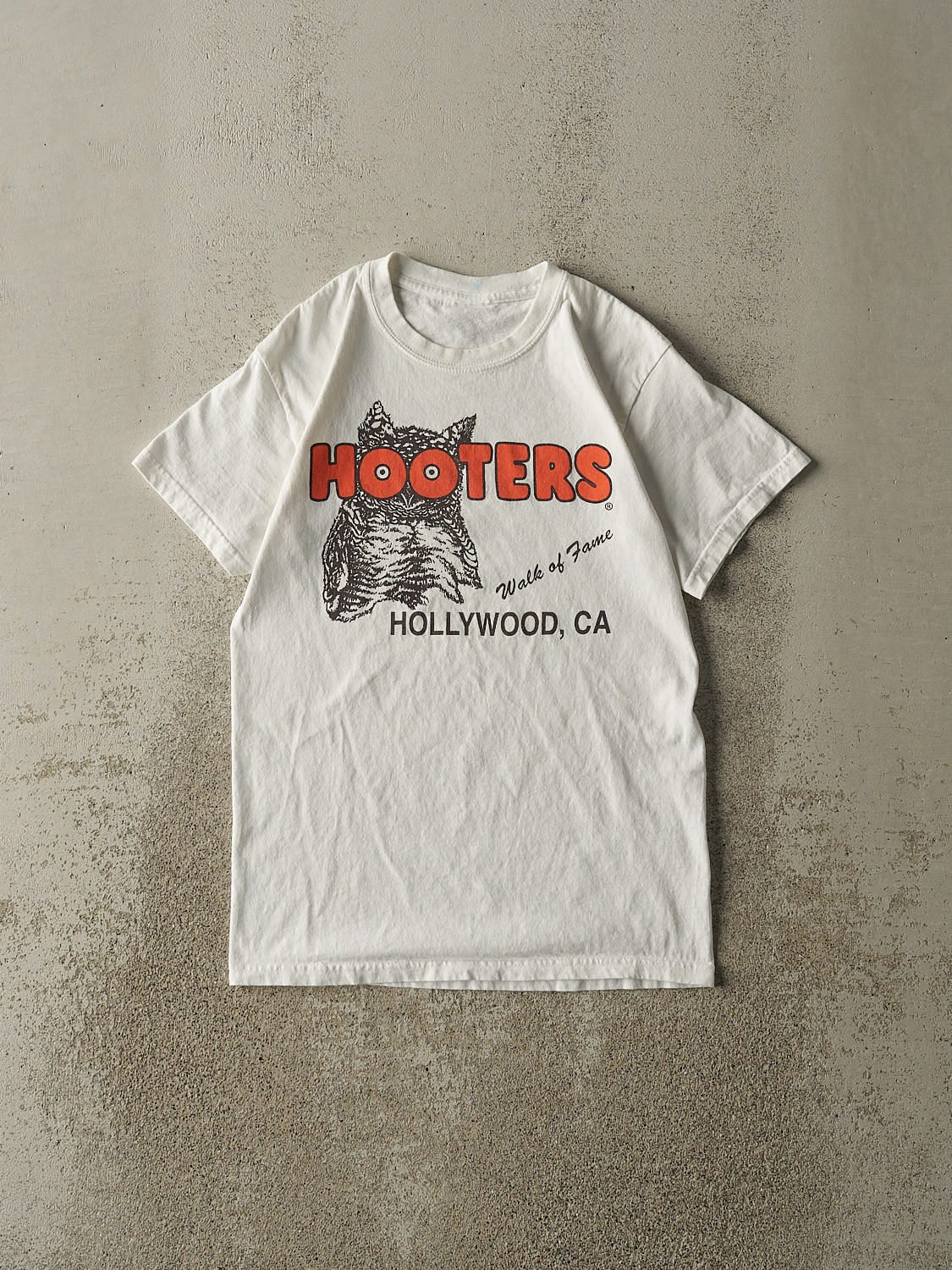Vintage 90s White Hooters Hollywood California Tee (XS/S)