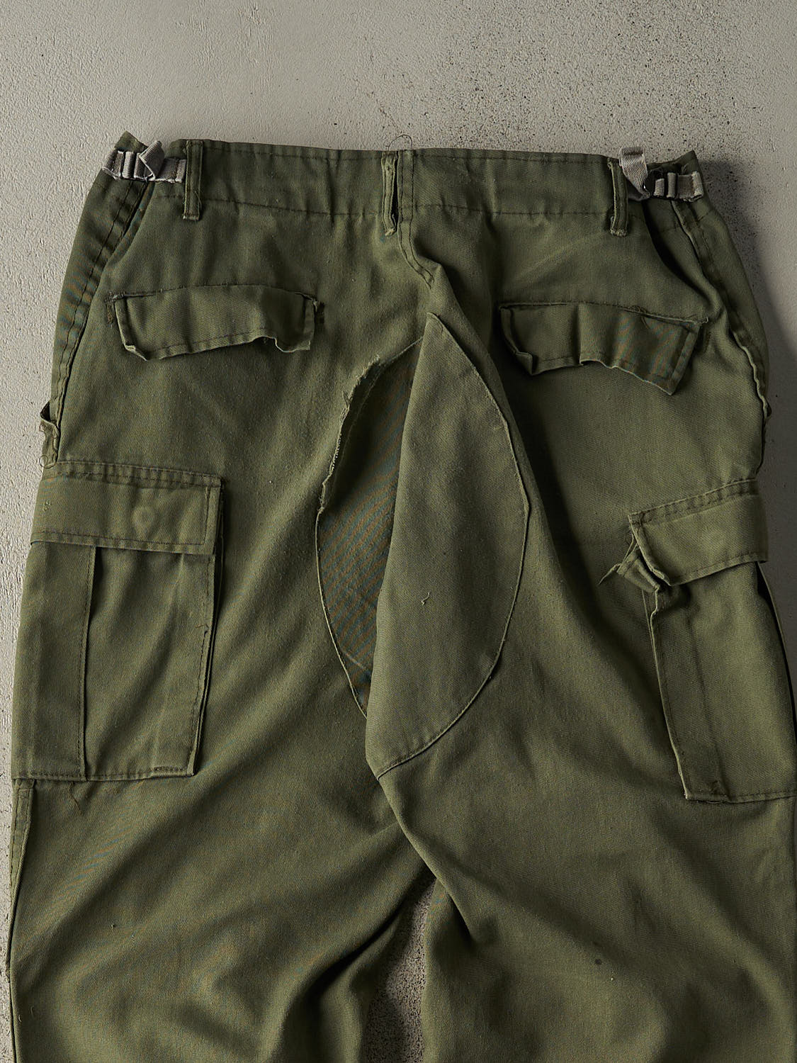 Vintage 90s Green Military Cargo Pants (36x29)