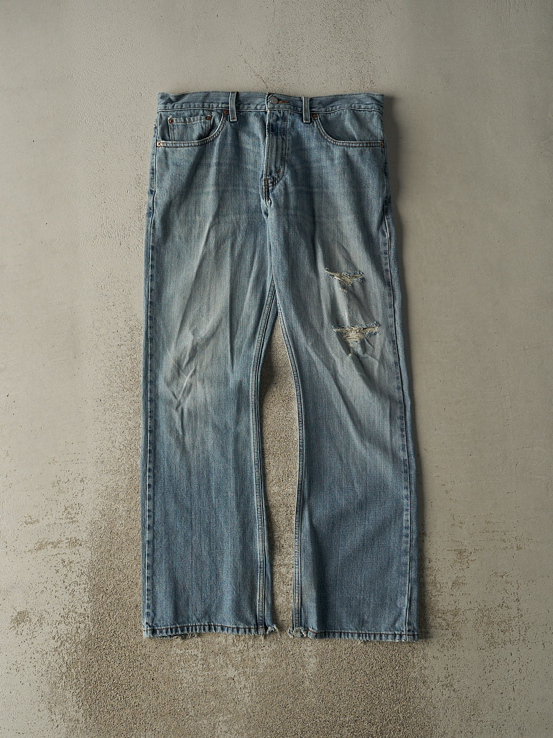 Vintage 90s Light Wash Levi's 527 Jeans (35x32.5)