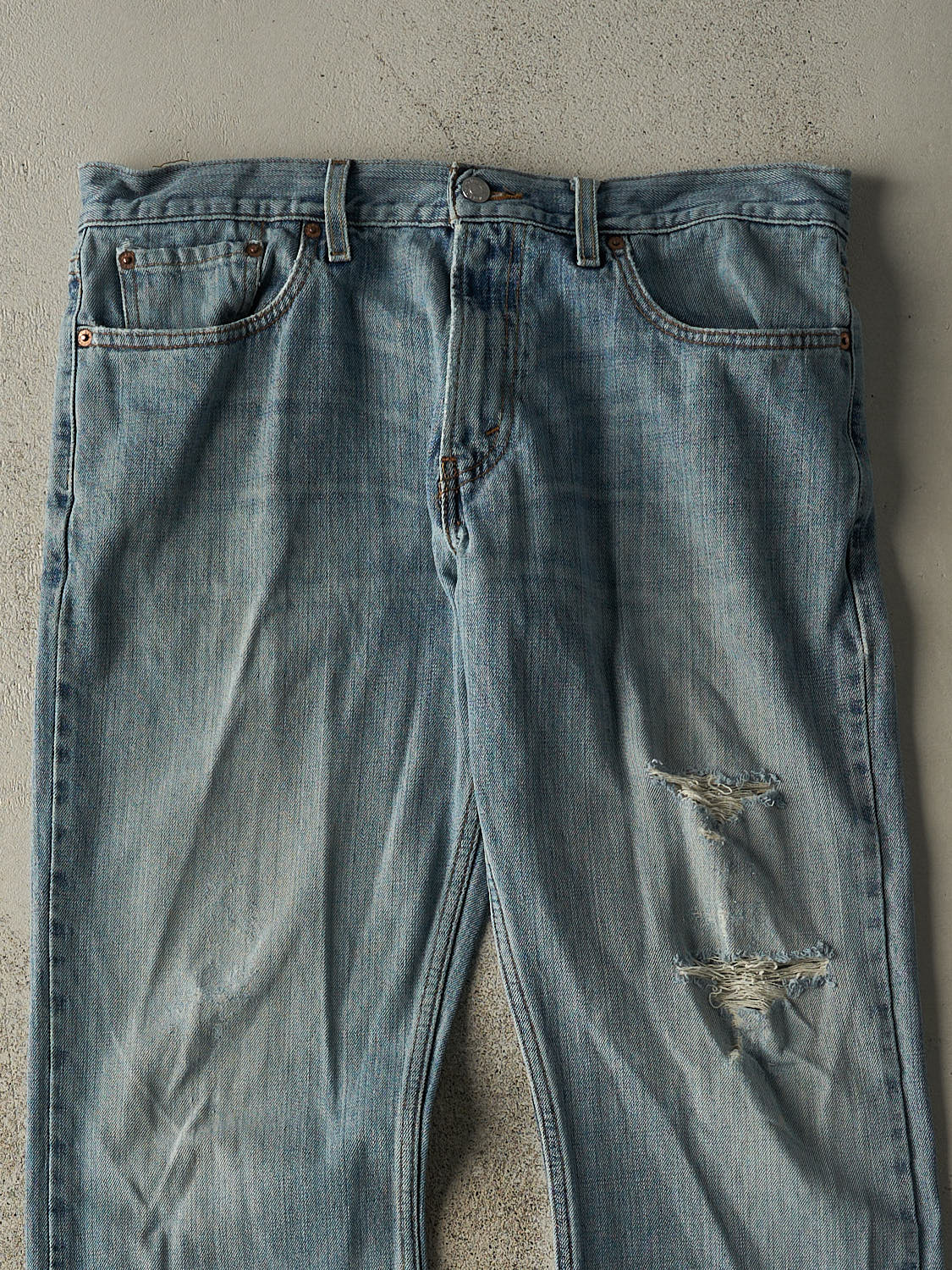 Vintage 90s Light Wash Levi's 527 Jeans (35x32.5)