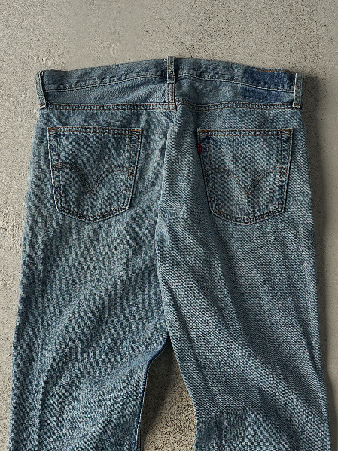 Vintage 90s Light Wash Levi's 527 Jeans (35x32.5)