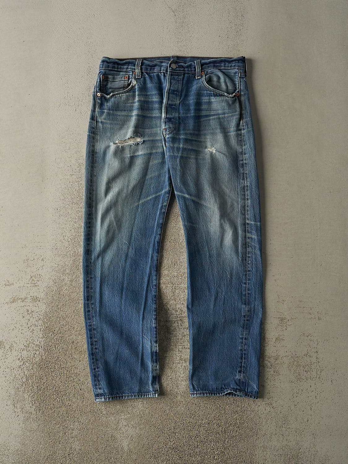 Vintage 90s Mid Wash Levi's 501 Jeans (35x31)