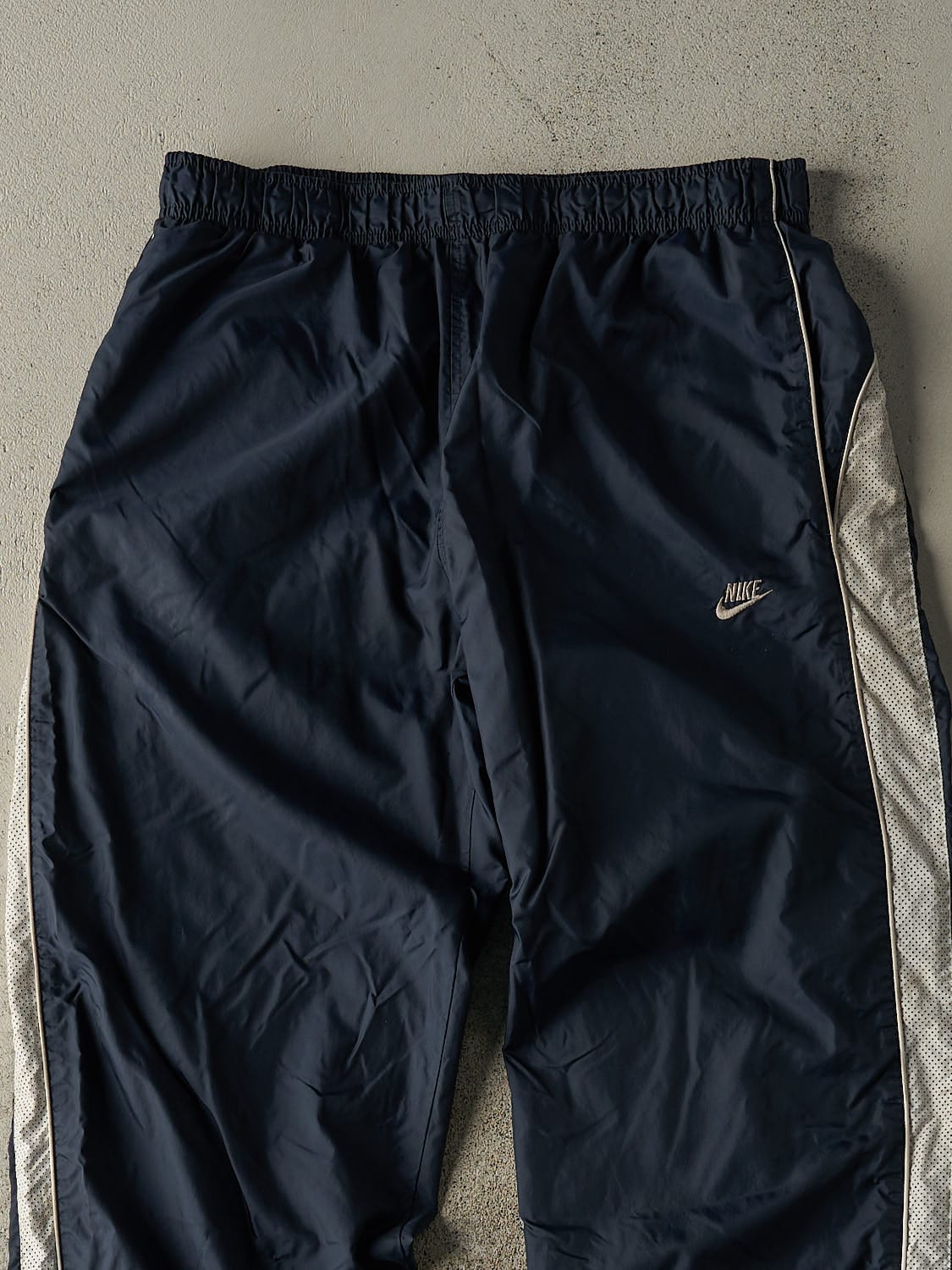 Vintage Y2K Navy Blue Nike Track Pants (33x32)