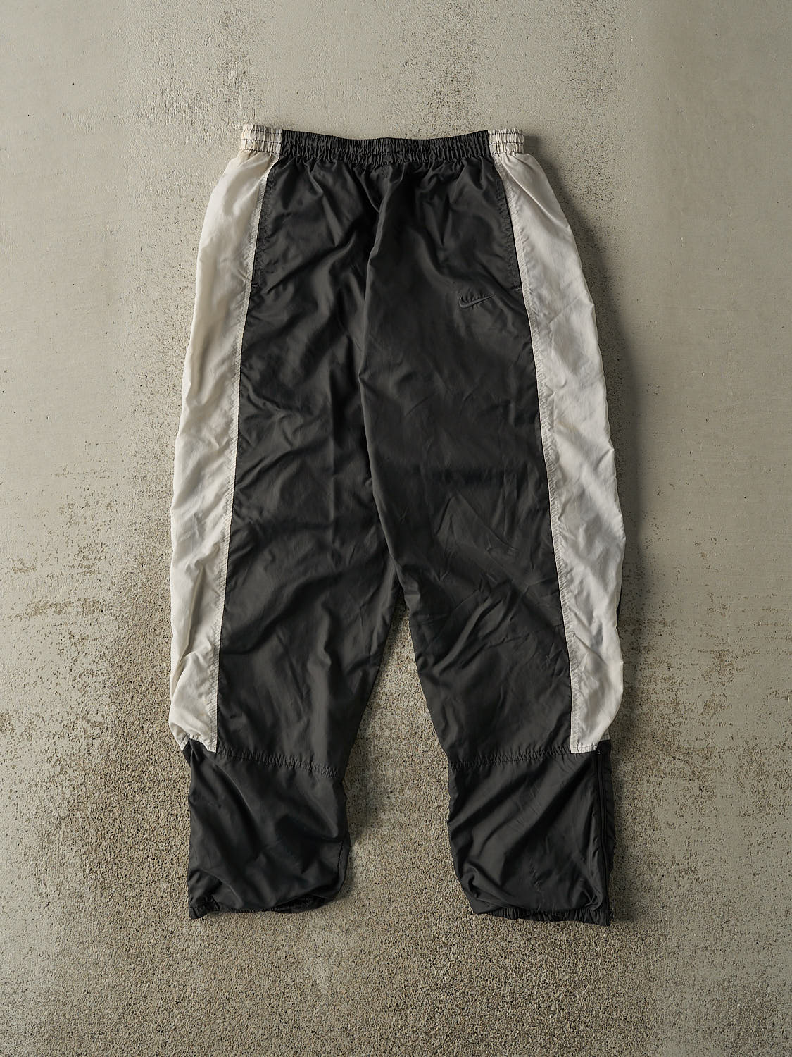 Vintage 90s Charcoal Grey & White Nike Embroidered Track Pants (26x27)