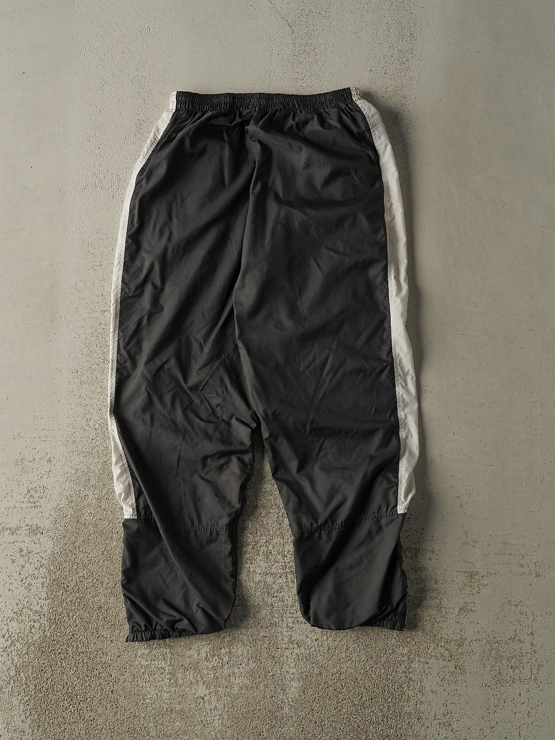 Vintage 90s Charcoal Grey & White Nike Embroidered Track Pants (26x27)