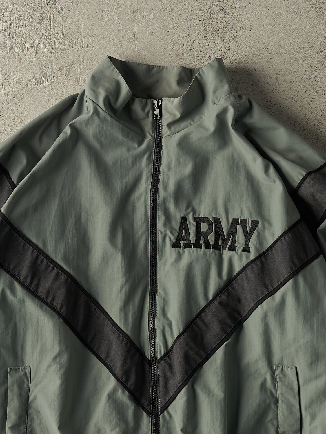 Vintage 90s Grey Army Embroidered Windbreaker Jacket (XL/XXL)