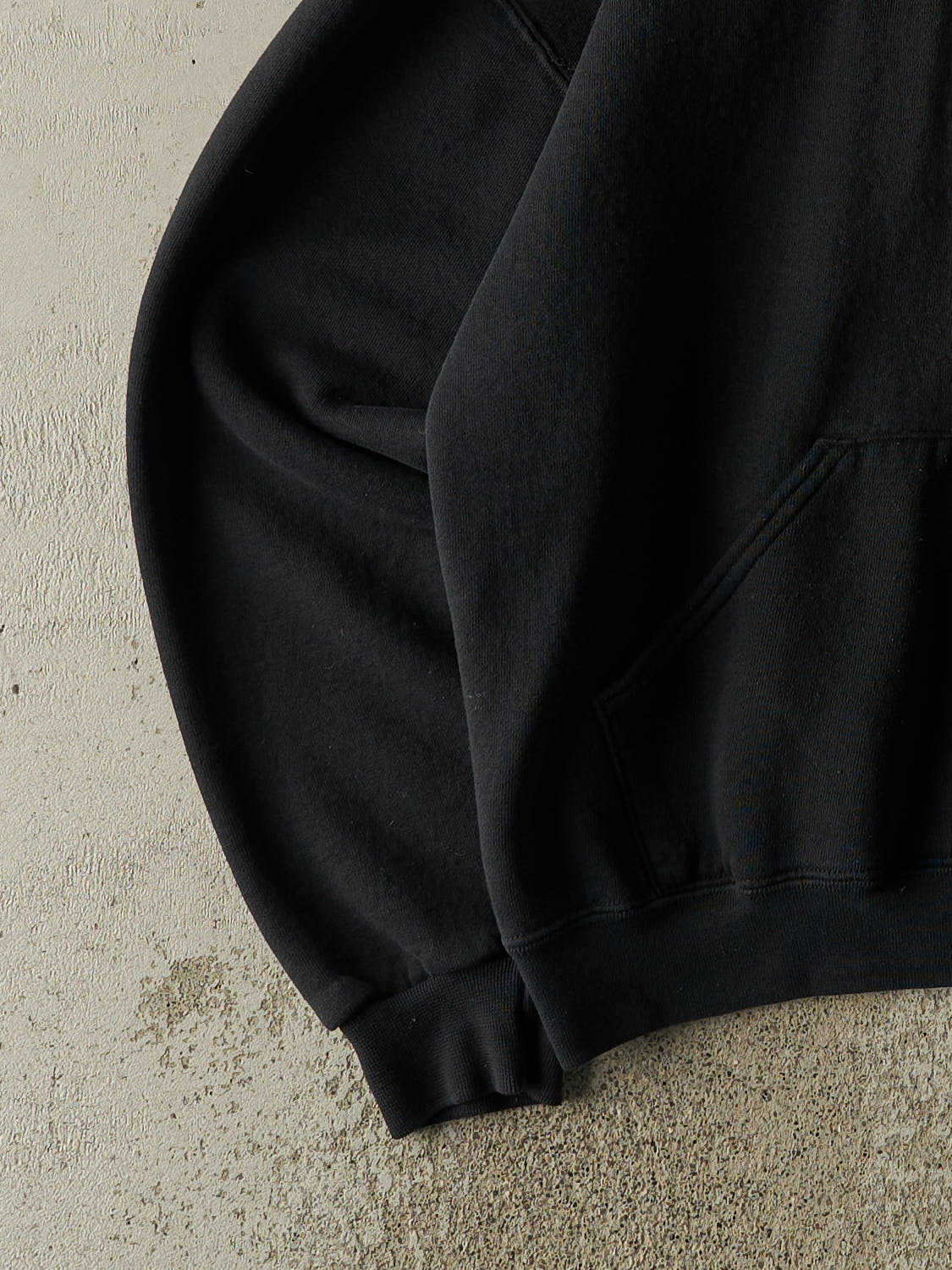 Vintage Y2K Black Russell Athletic Blank Hoodie (M/L)
