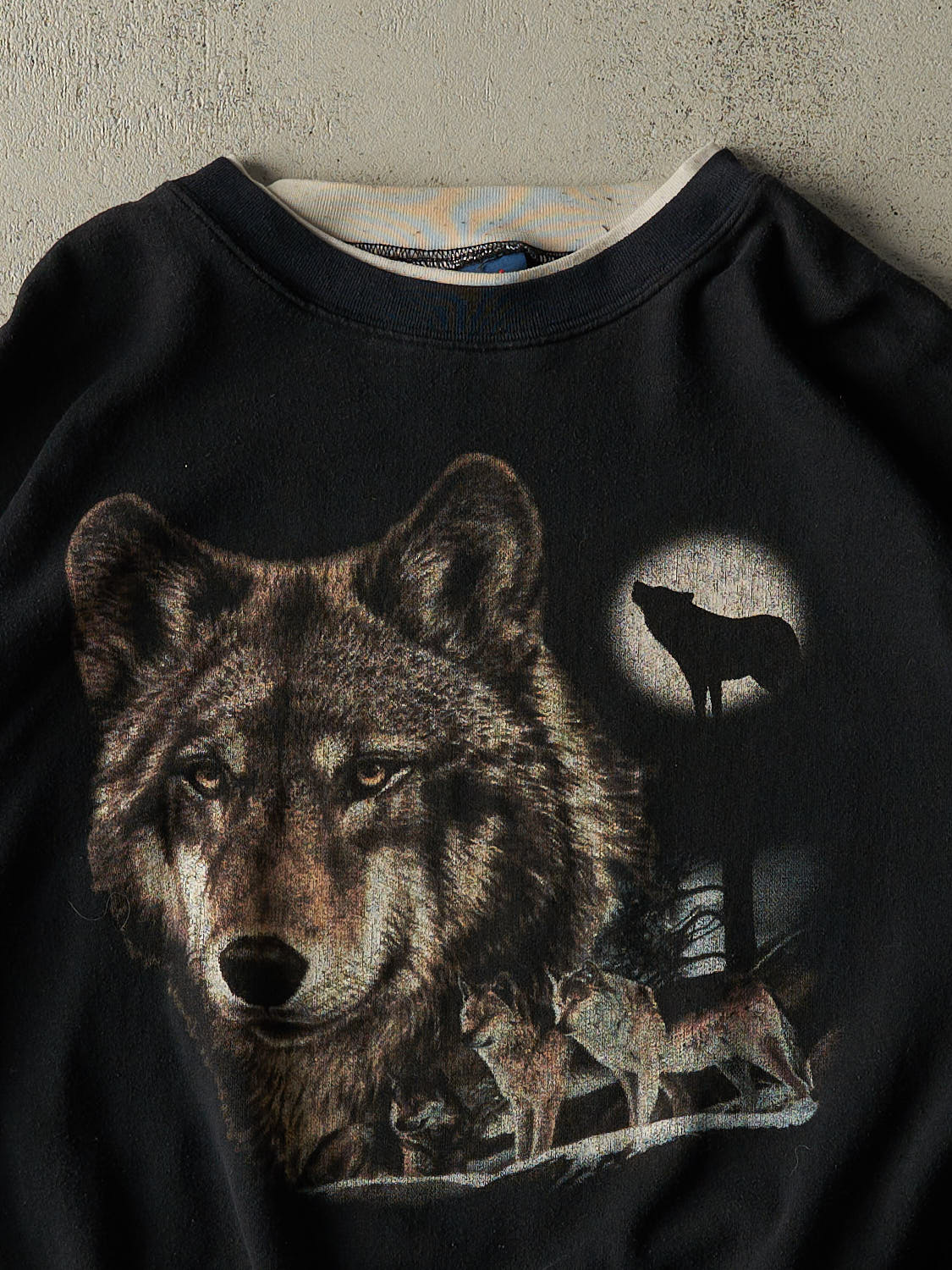 Vintage 90s Faded Black Wolf Crewneck (XL/XXL)