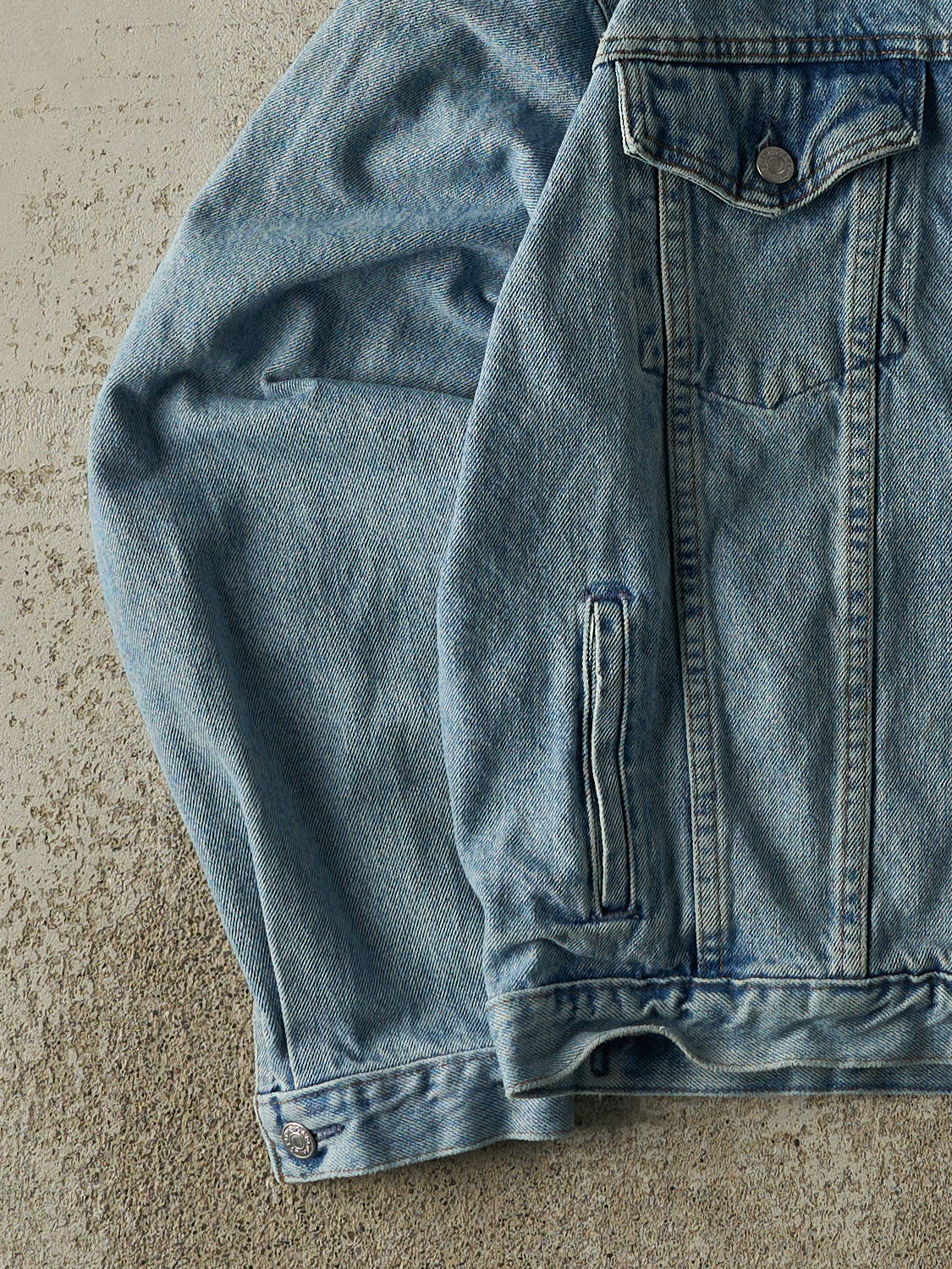 Vintage 90s Light Wash Gap Denim Jacket (L/XL)