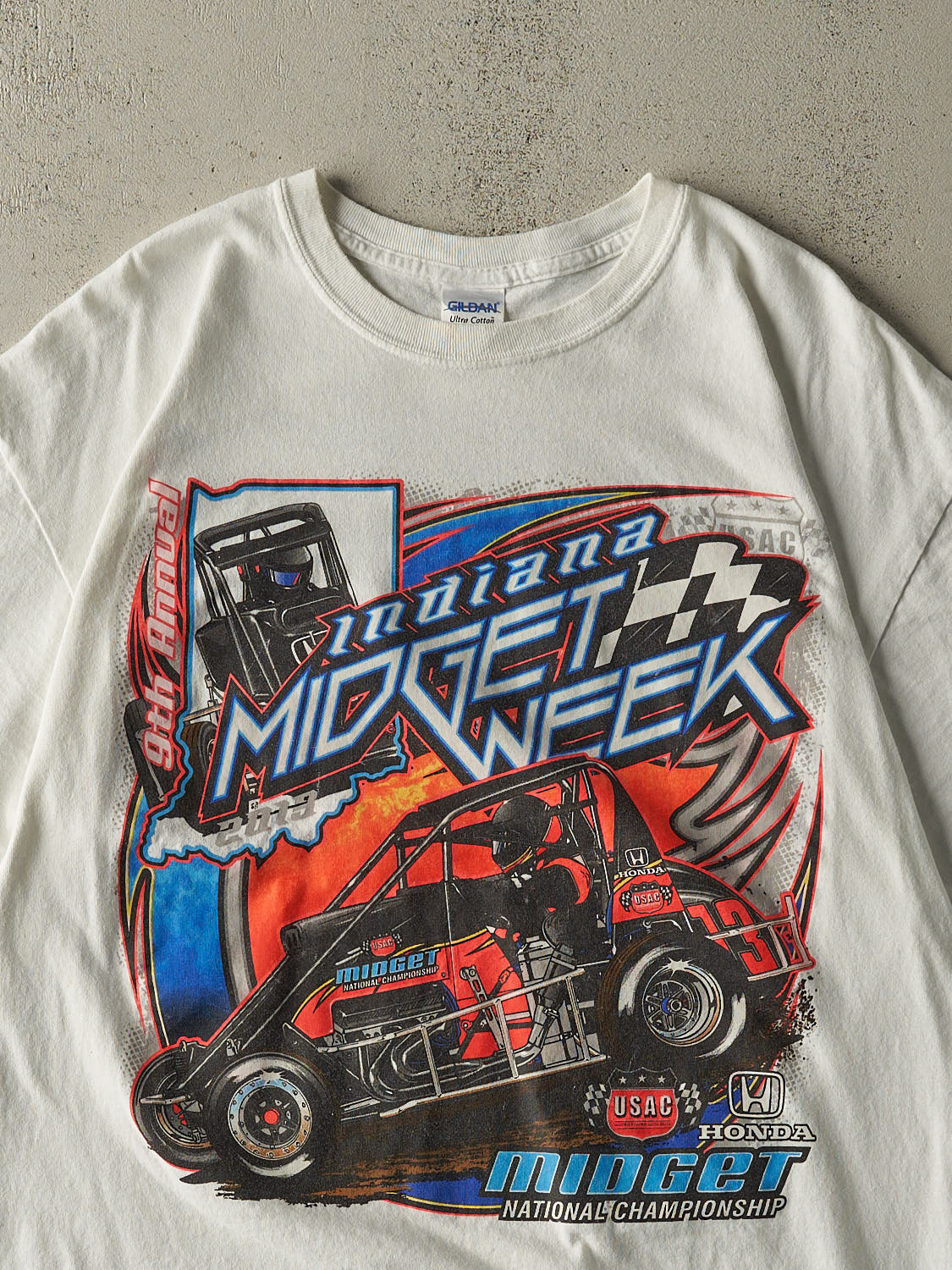 Vintage 13' White Indiana Racing Tee (L)