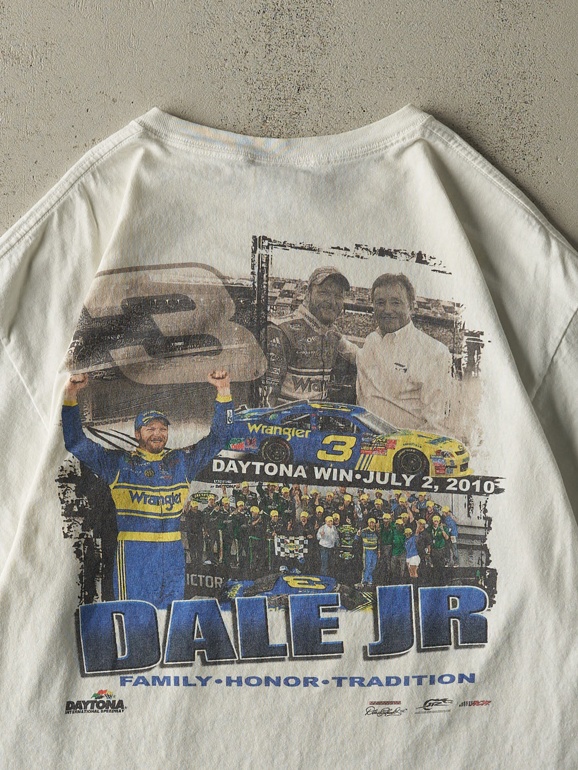Vintage 10' White Dale Earnhardt Jr. Racing Tee (L)