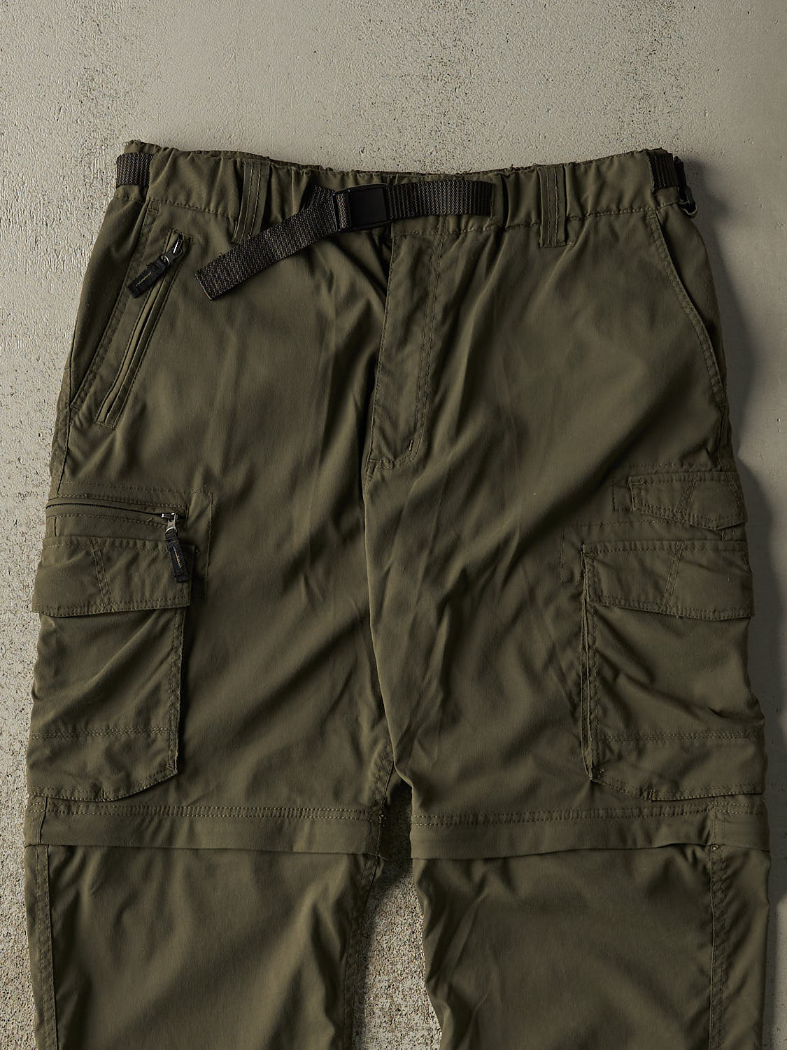 Vintage Y2K Green BC Clothing Zip Off Cargo Pants (34x29 )