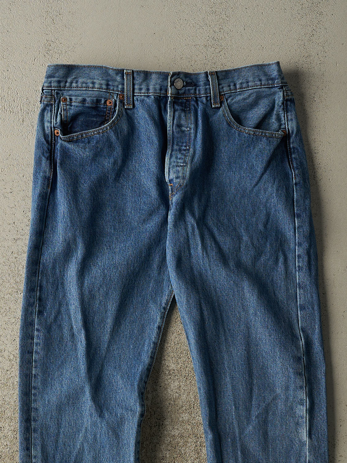 Vintage 90s Mid Wash Levi's 501 Jeans (32x33)