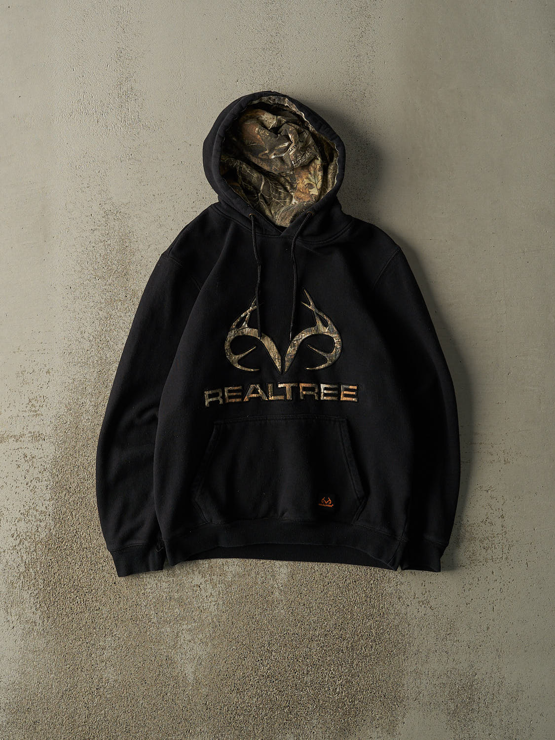 Vintage Y2K Black Realtree Embroidered Logo Hoodie (S/M)