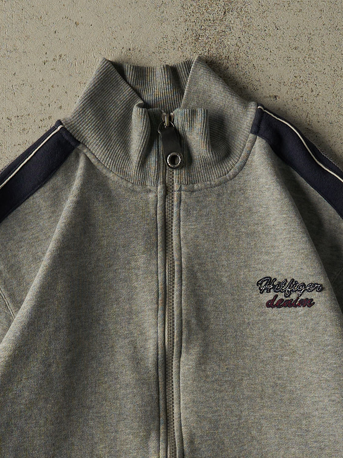 Vintage Y2K Grey Tommy Hilfiger Denim Zip Up Sweater (S/M)