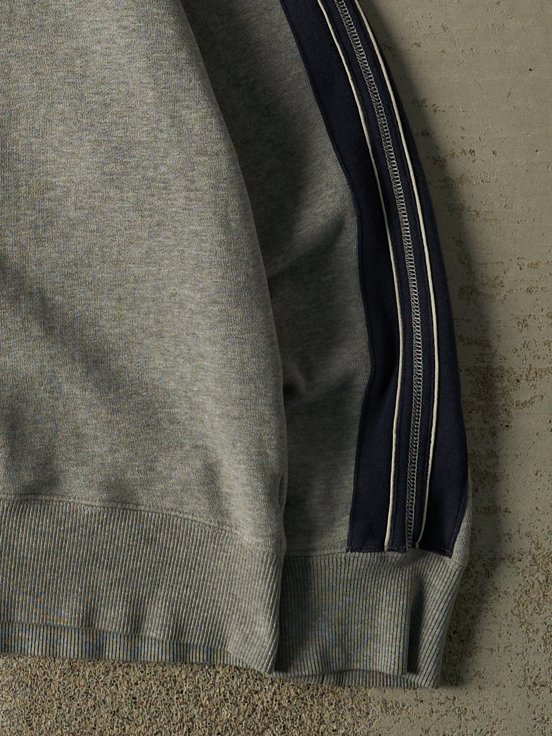 Vintage Y2K Grey Tommy Hilfiger Denim Zip Up Sweater (S/M)