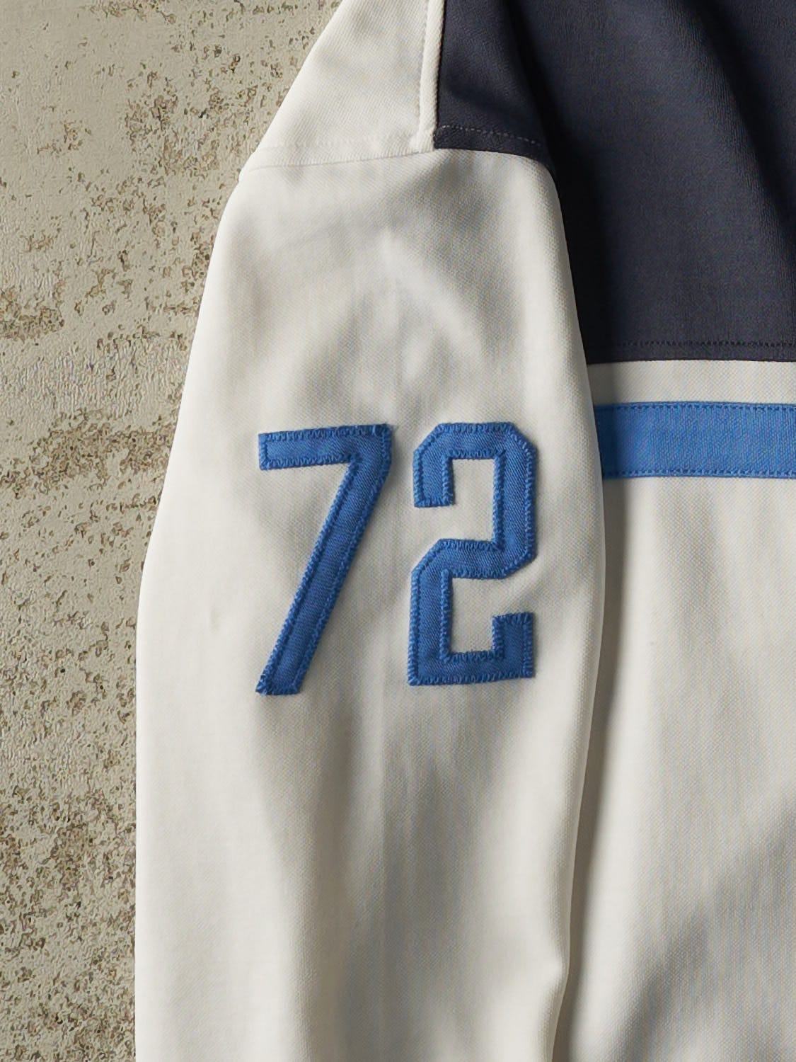 Vintage Y2K White Ecko Zip Up Sweater (L/XL)