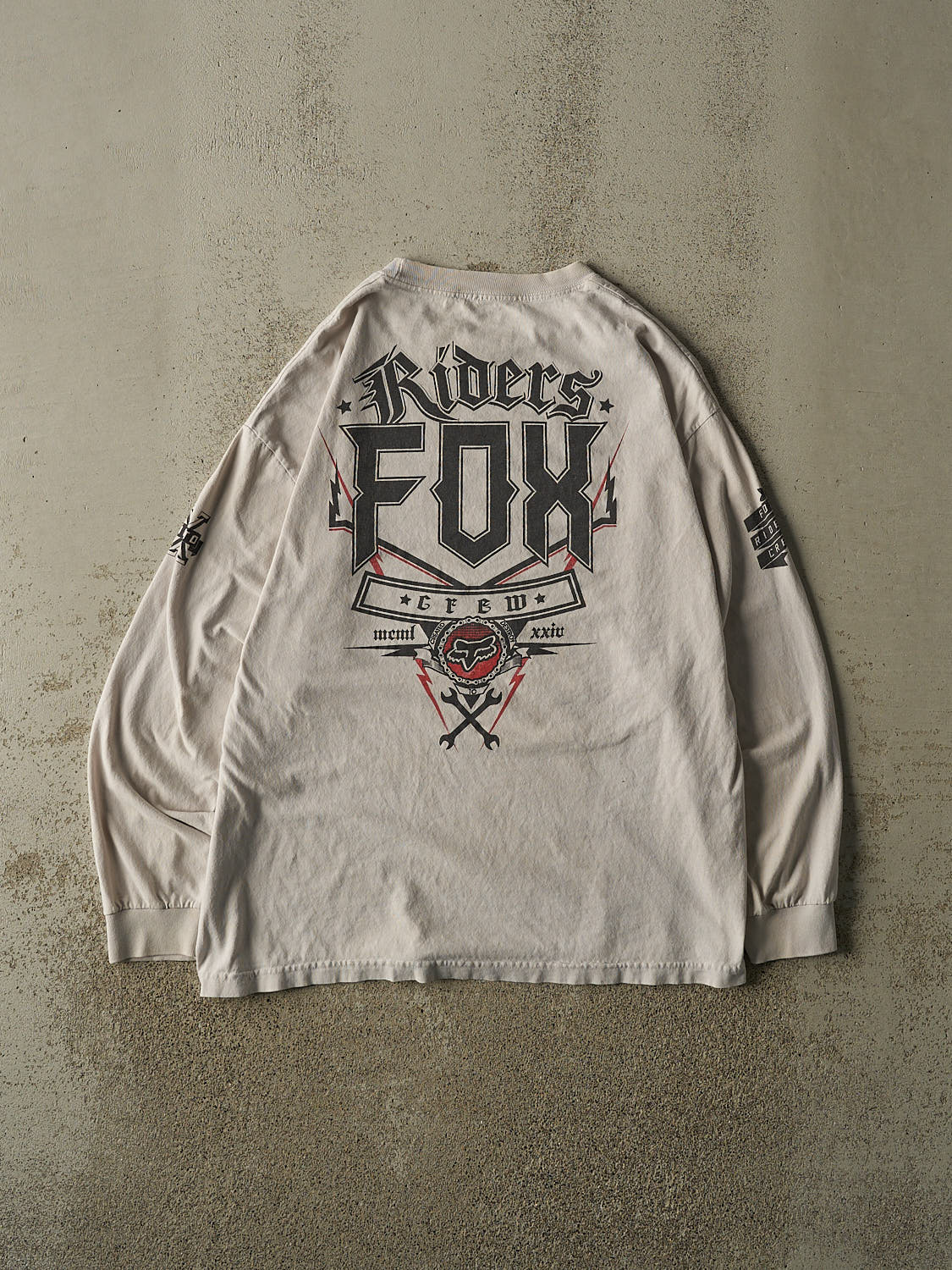 Vintage Y2K Grey Fox Racing Long Sleeve (L/XL)