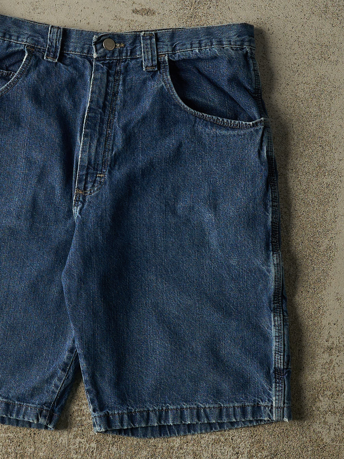 Vintage 90s Dark Wash Wrangler Jean Shorts (33x10)