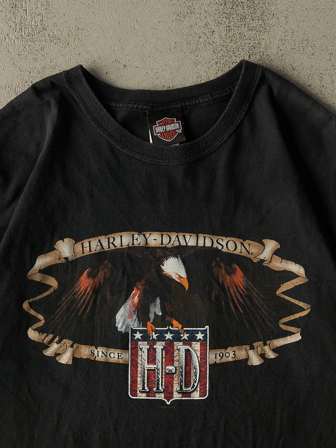 Vintage 04' Black Harley Davidson New Castle DE Tee (XL)