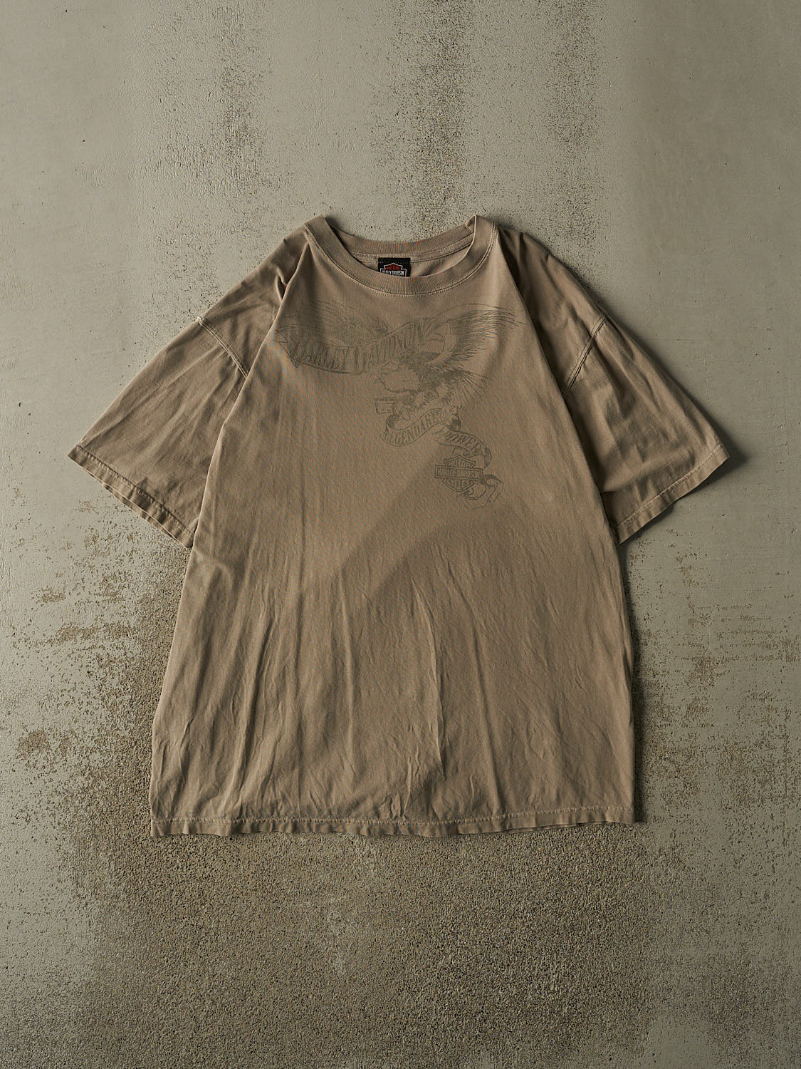 Vintage Y2K Beige Harley Davidson Dartmouth MA Tee (XL/XXL)