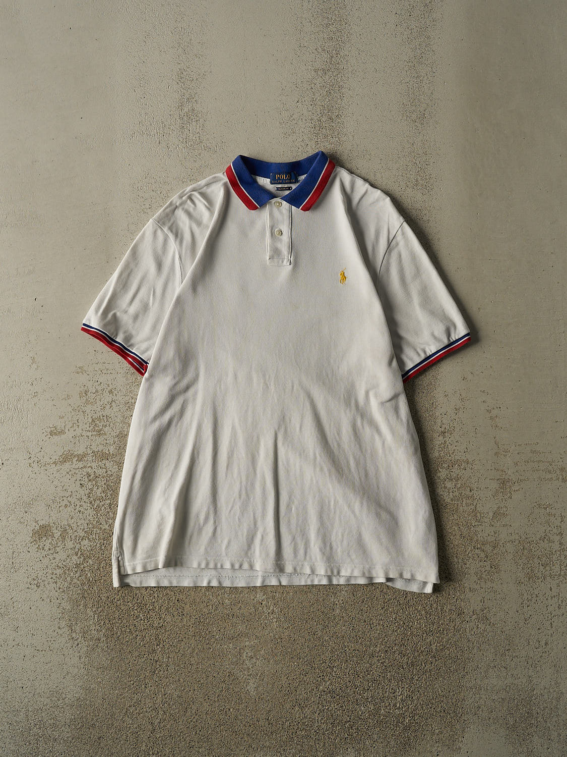 Vintage Y2K White Polo Quarter Button Tee (XL)