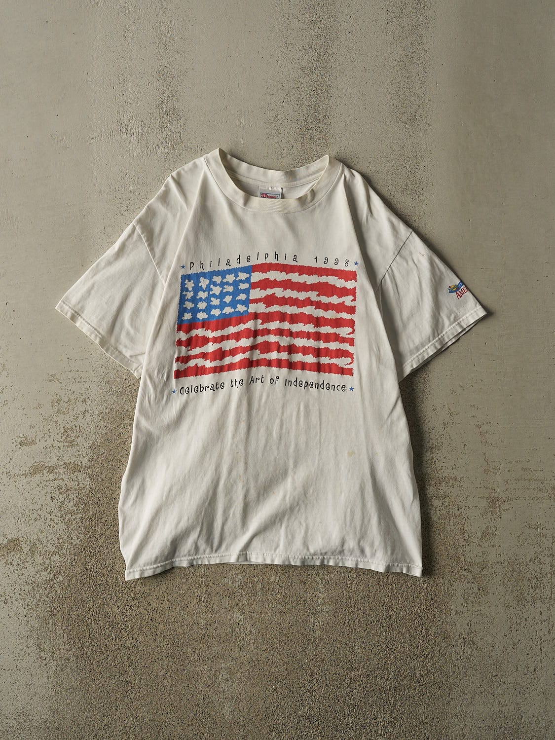 Vintage 98' White Philadelphia US Flag Tee (L/XL)