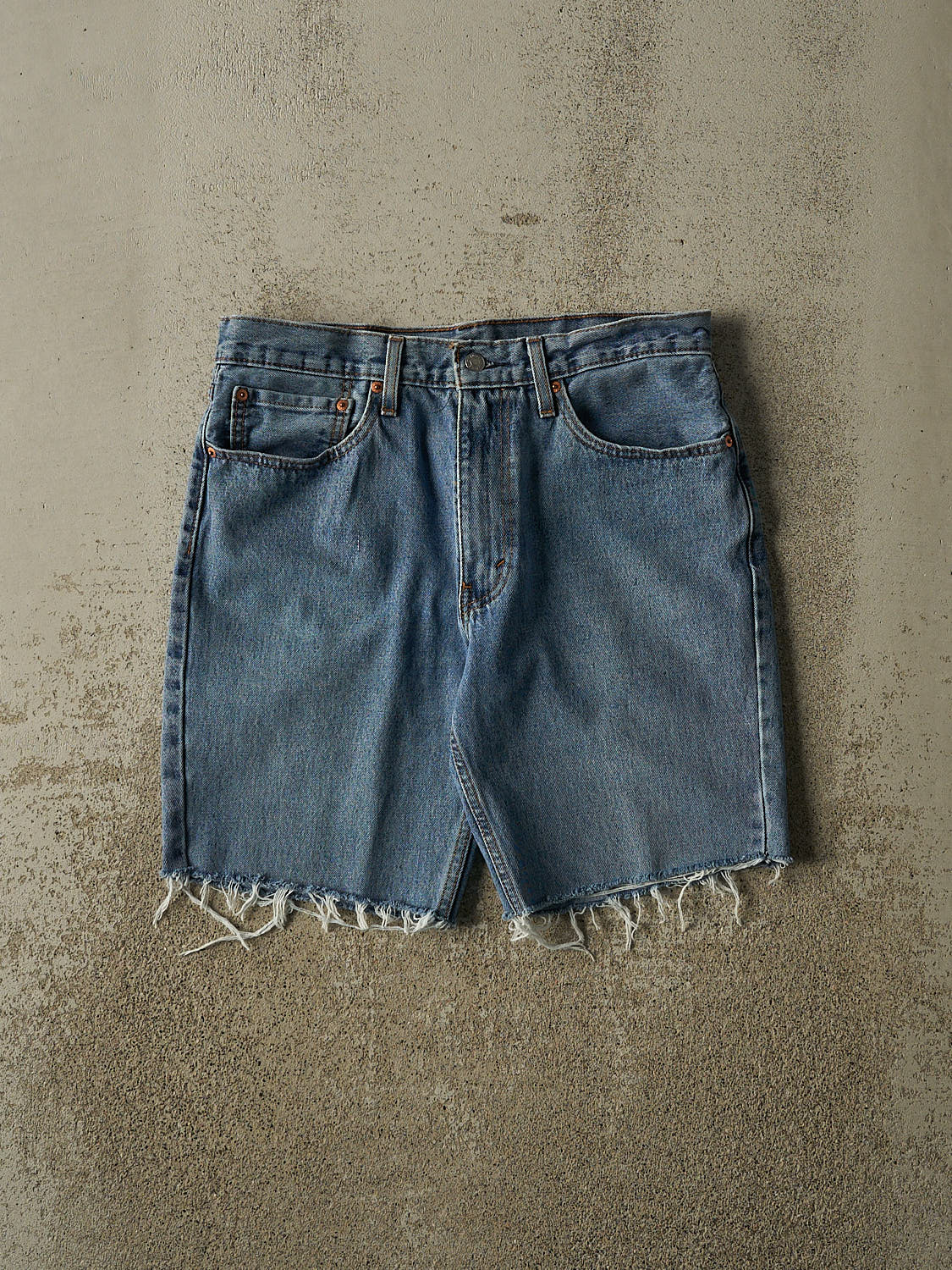 Vintage Y2K Mid Wash Levi's 516 Cut Off Jorts (33x9.5)