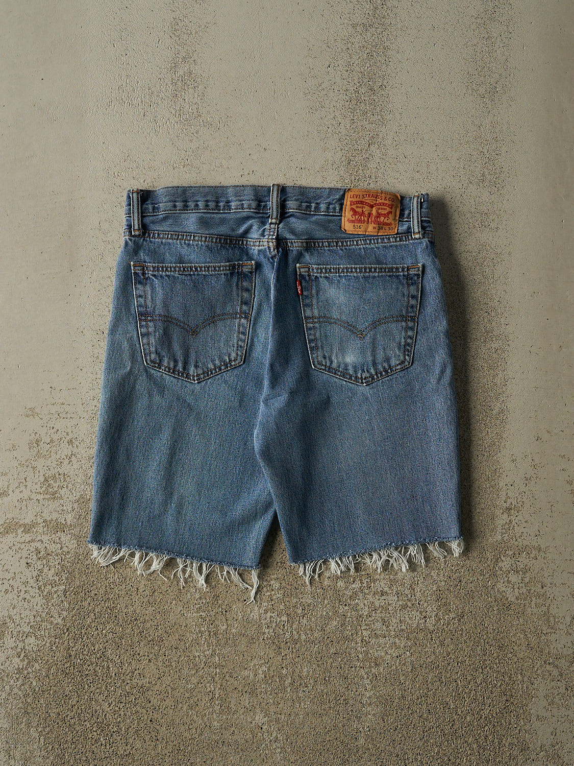 Vintage Y2K Mid Wash Levi's 516 Cut Off Jorts (34x9)