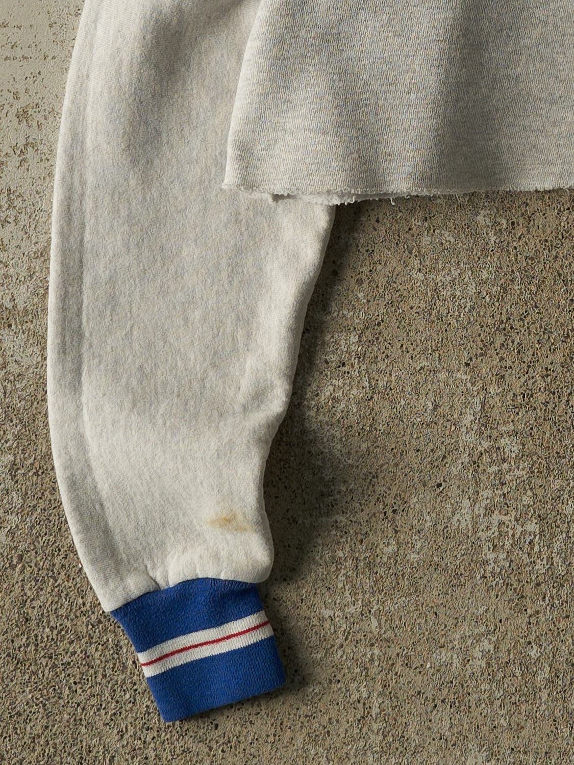 Vintage 90s Heather Grey New England Patriots Cropped Crewneck (XXS)