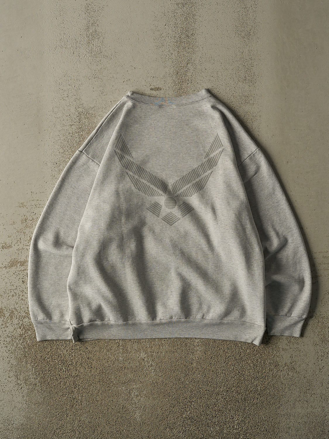 Vintage Y2K Grey US Air Force Reflective Crewneck (L/XL)