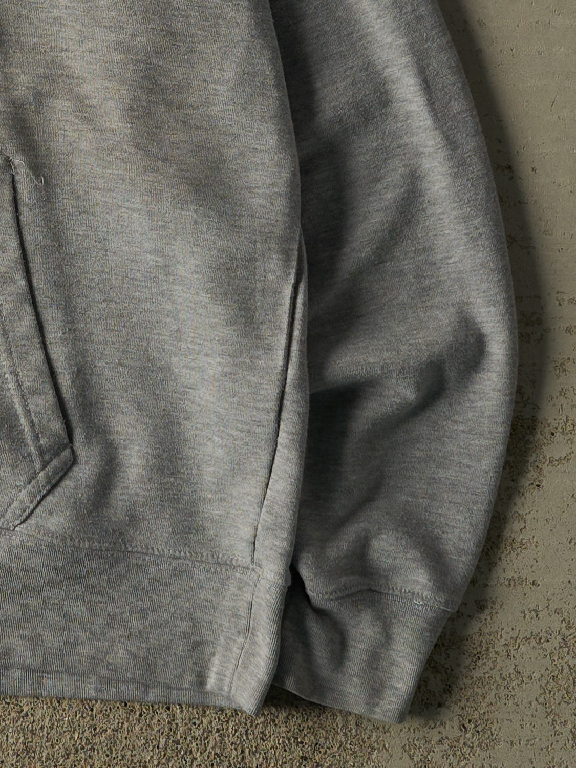 Vintage Y2K Grey New England Patriots Hoodie (S/M)