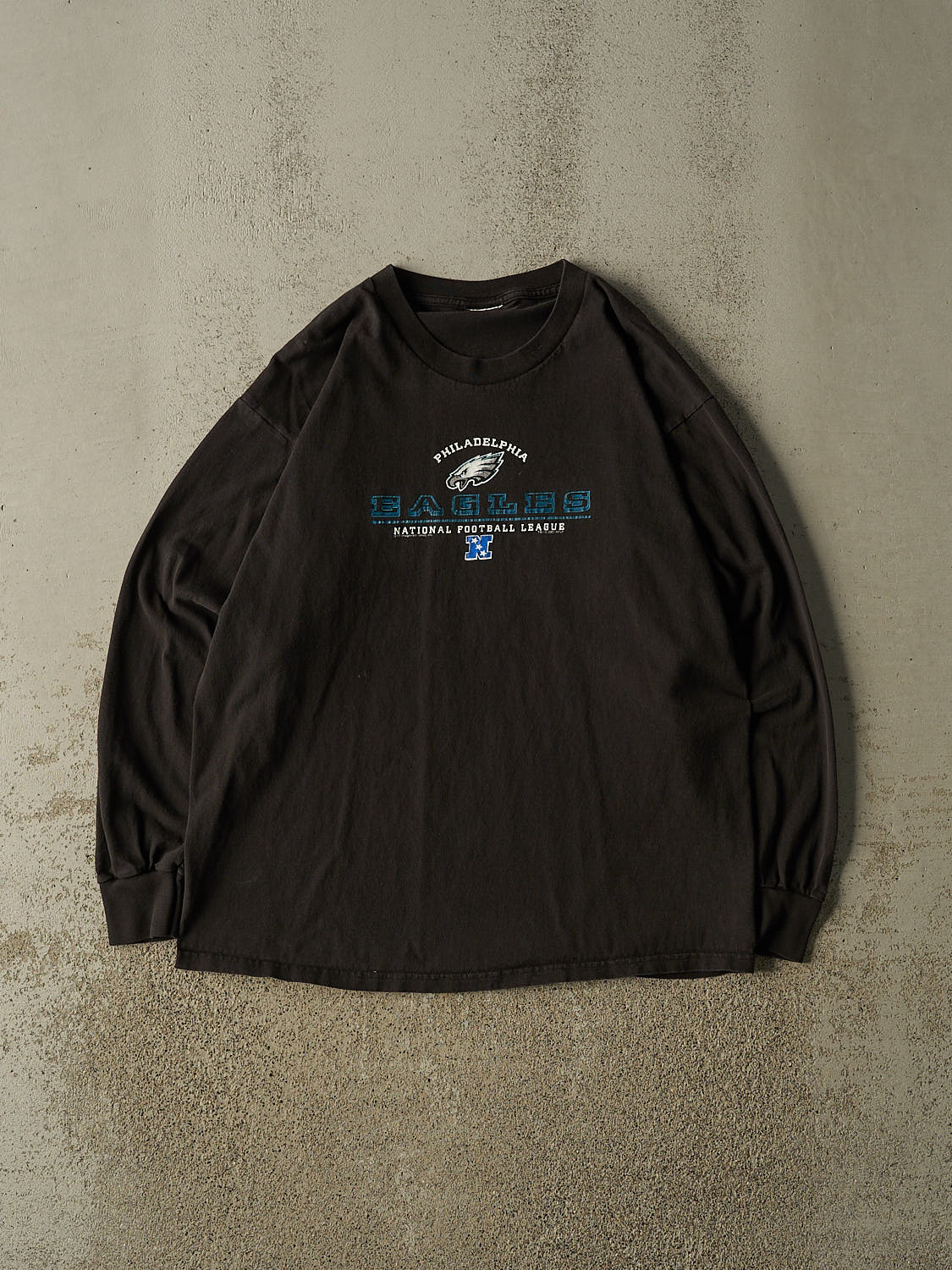 Vintage 01' Black Philadelphia Eagles Long Sleeve (L)