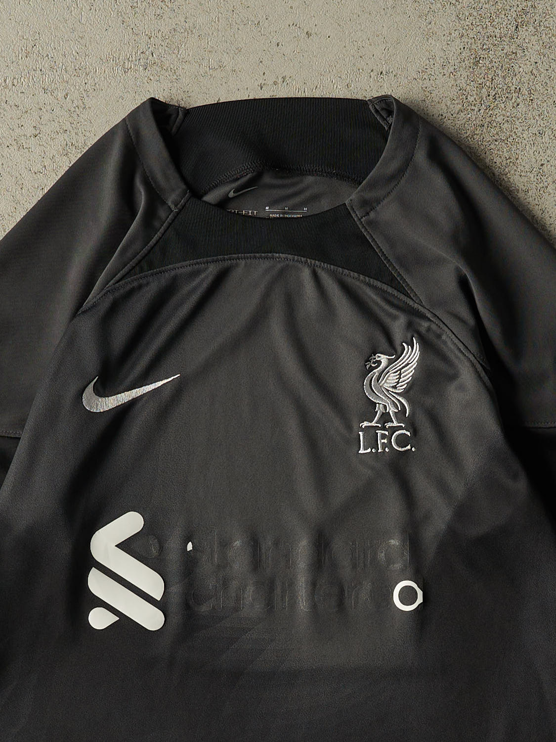 Vintage Y2K Black Liverpool FC Nike Soccer Jersey (M)