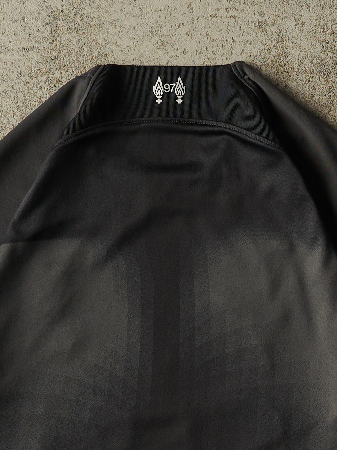Vintage Y2K Black Liverpool FC Nike Soccer Jersey (M)