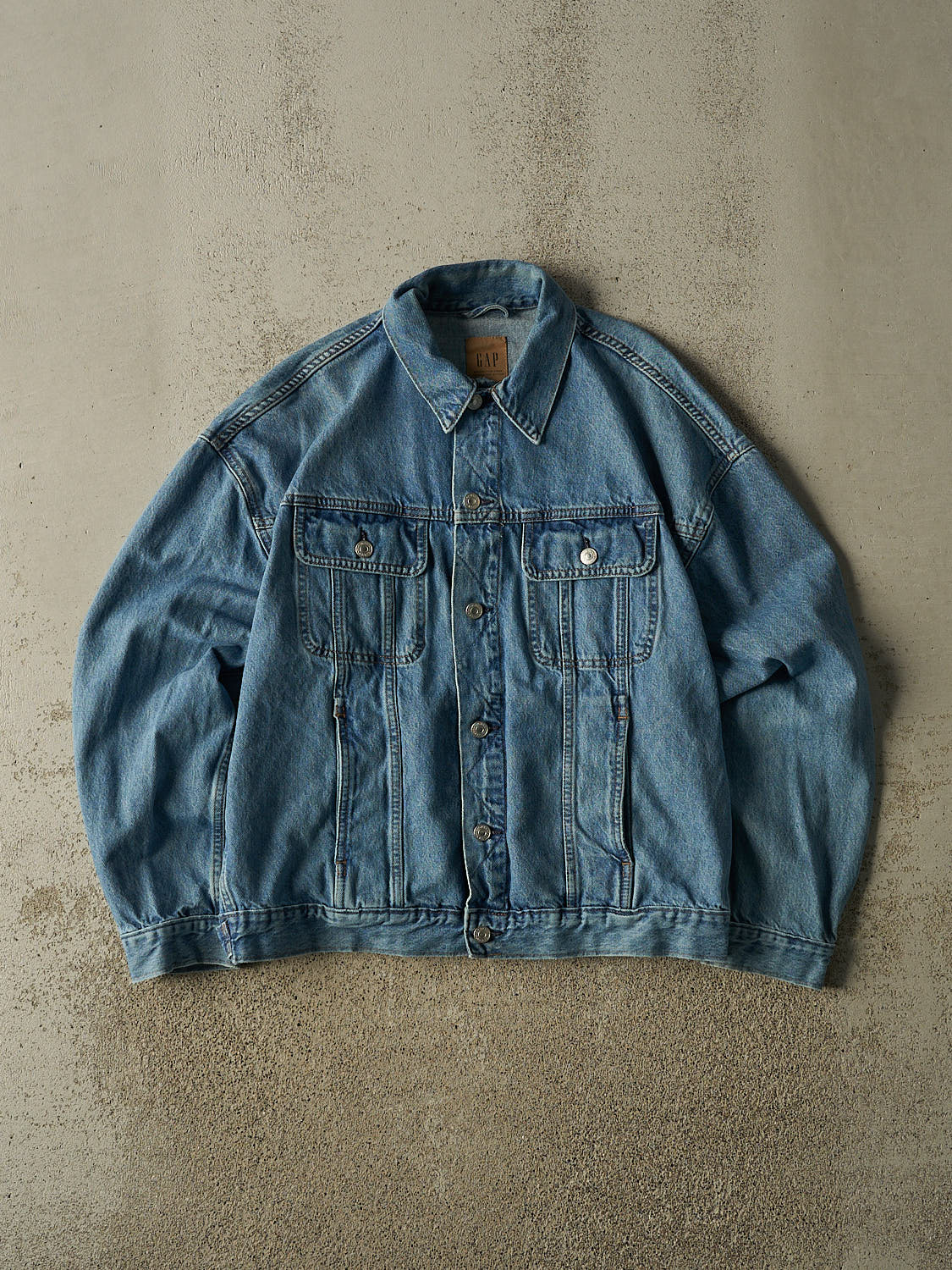 Vintage Y2K Mid Wash Gap Denim Jacket (M)
