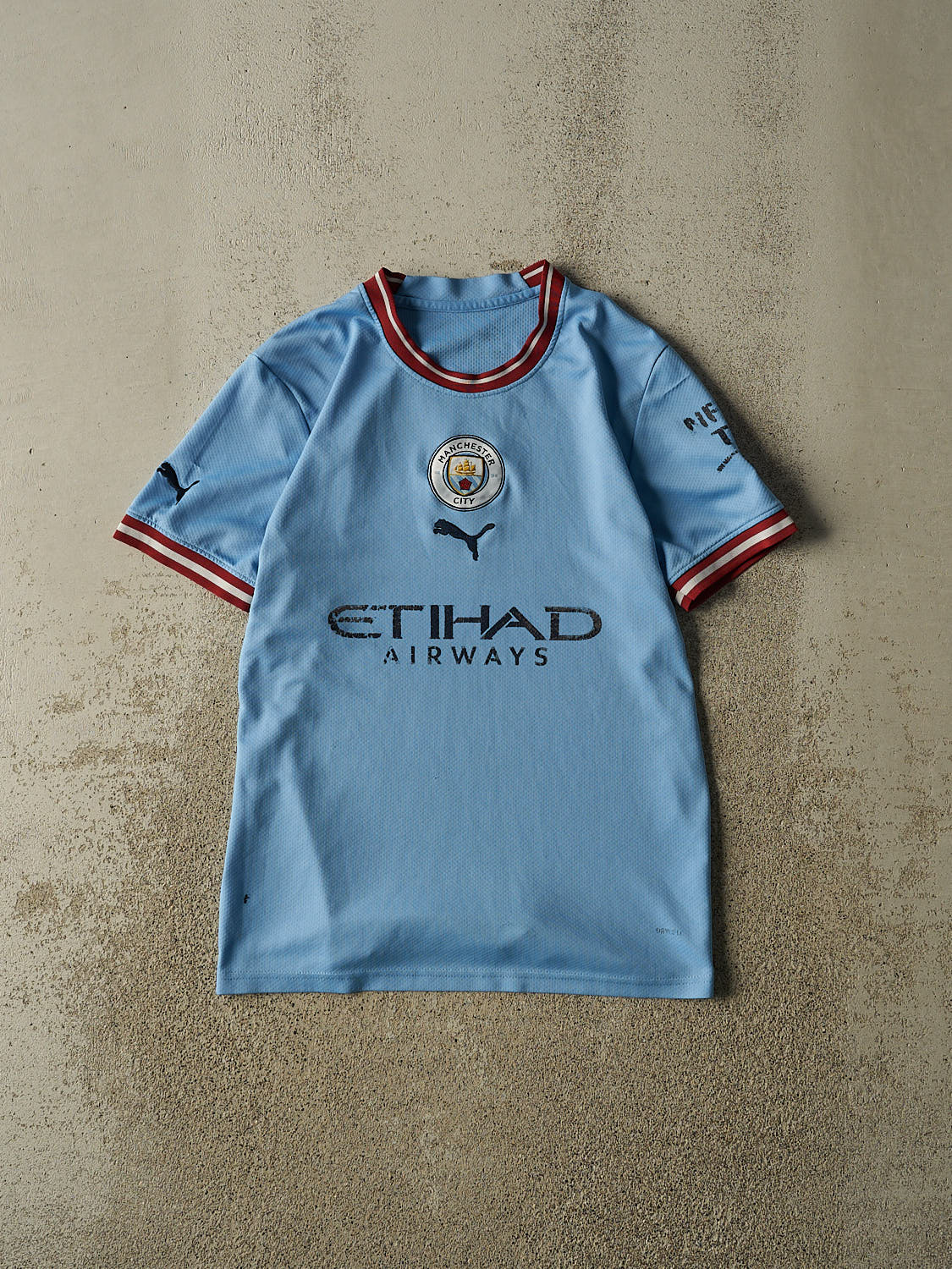 Vintage Y2K Blue Manchester City Soccer Jersey (M)
