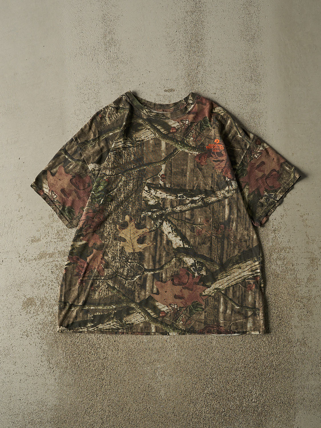 Vintage Y2K Camo Mossy Oak Logo Tee (L/XL)