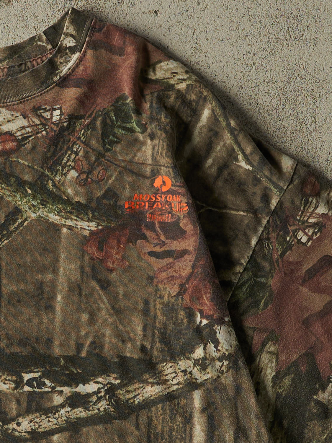 Vintage Y2K Camo Mossy Oak Logo Tee (L/XL)