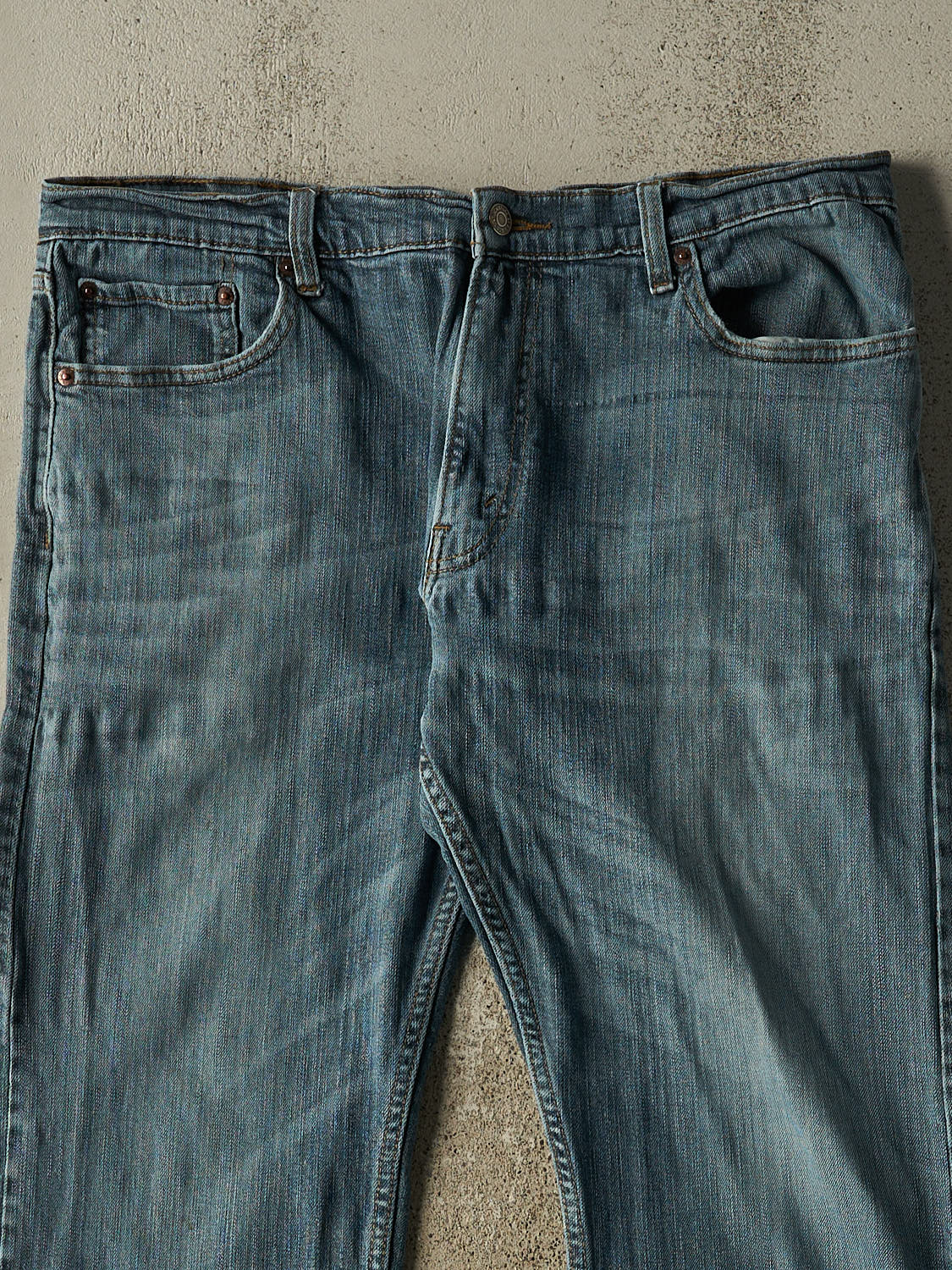 Vintage Y2K Dark Wash Levi's Signature Jeans (36x28)