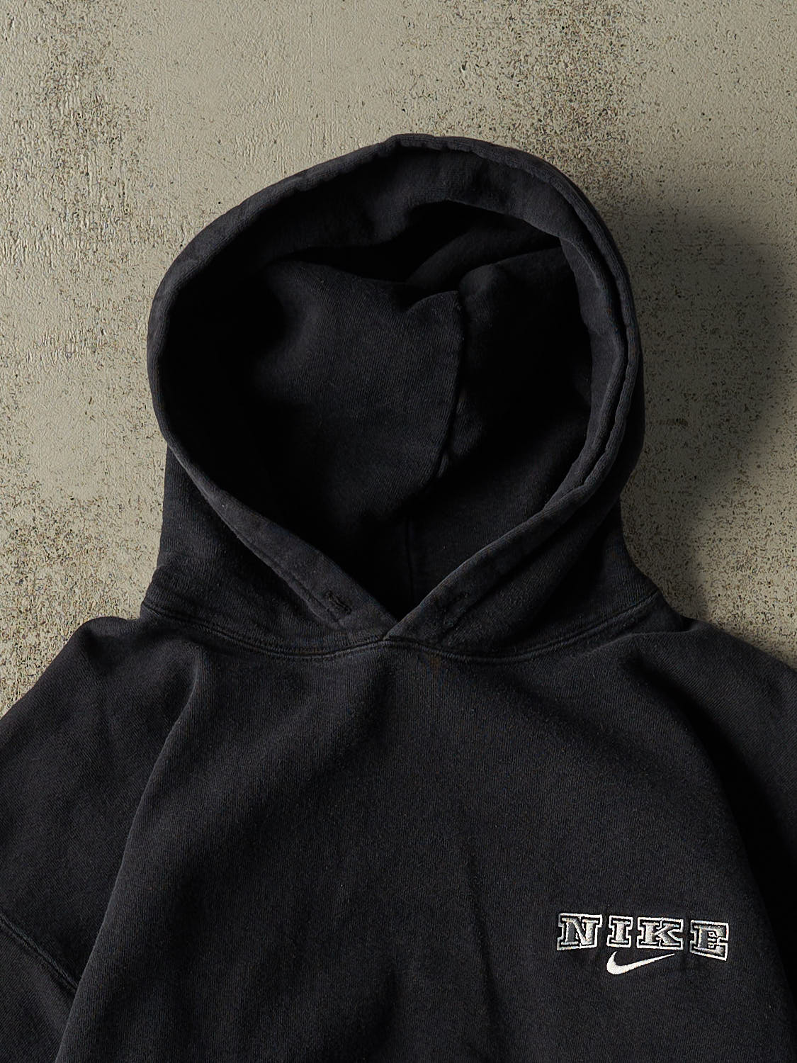 Vintage 90s Black Nike Embroidered Hoodie (M)