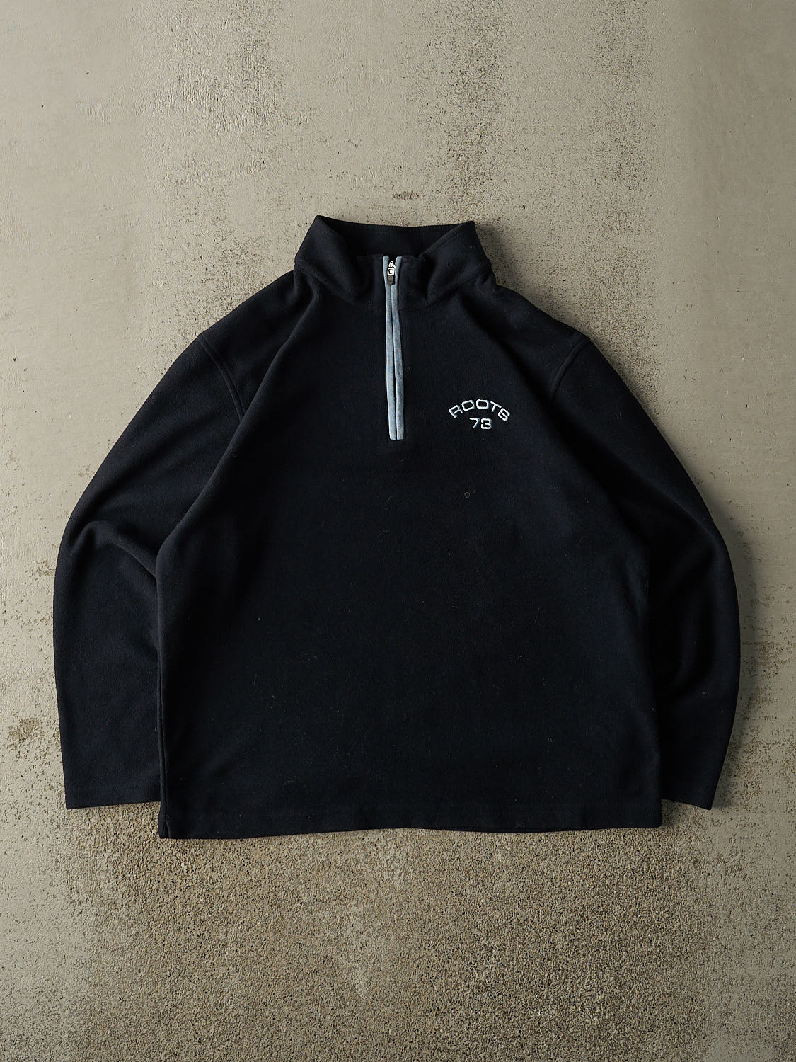 Vintage Y2K Navy Blue Roots Embroidered Fleece Quarter Zip Sweater (M/L)