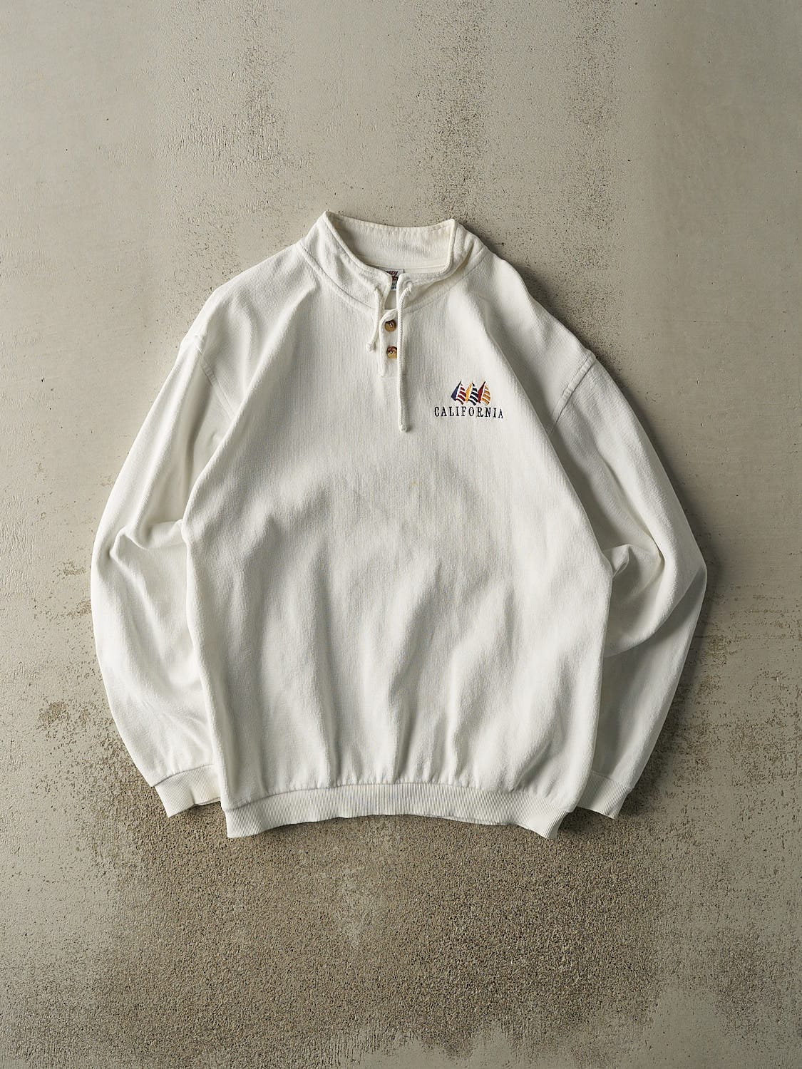 Vintage 90s White California Embroidered Quarter Button Textured Sweater (L/XL)