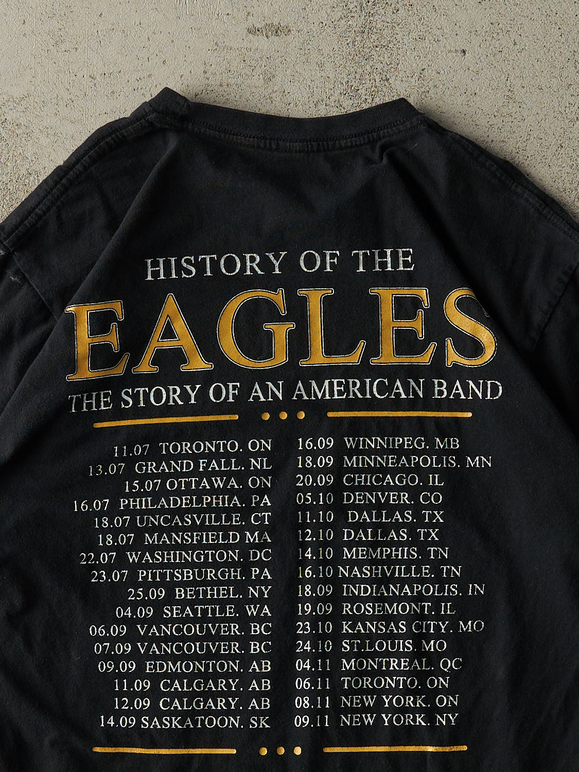 Vintage Y2K Black Eagles Band Tee (M/L)