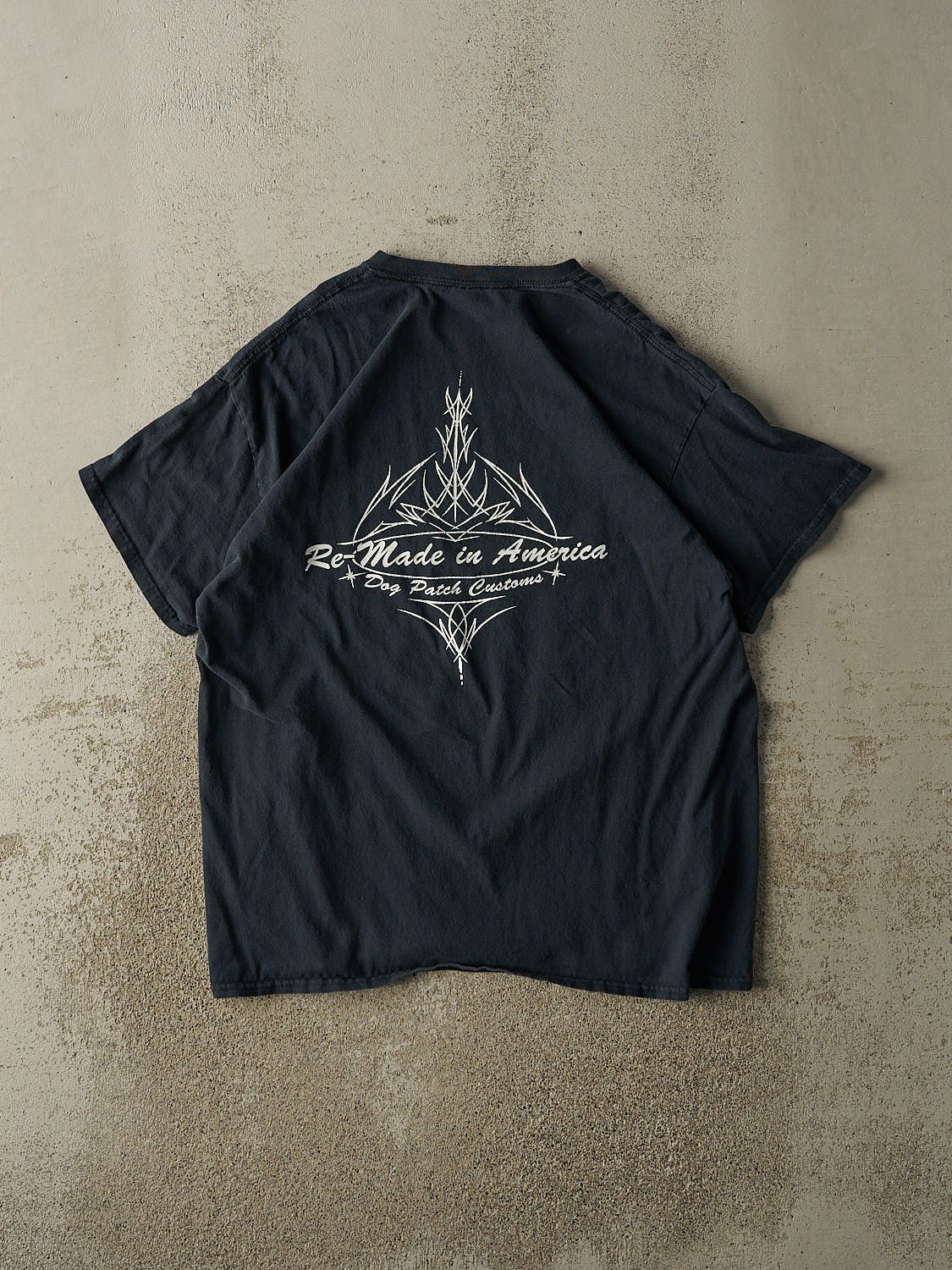 Vintage Y2K Faded Black Dog Patch Customs Tee (L/XL)