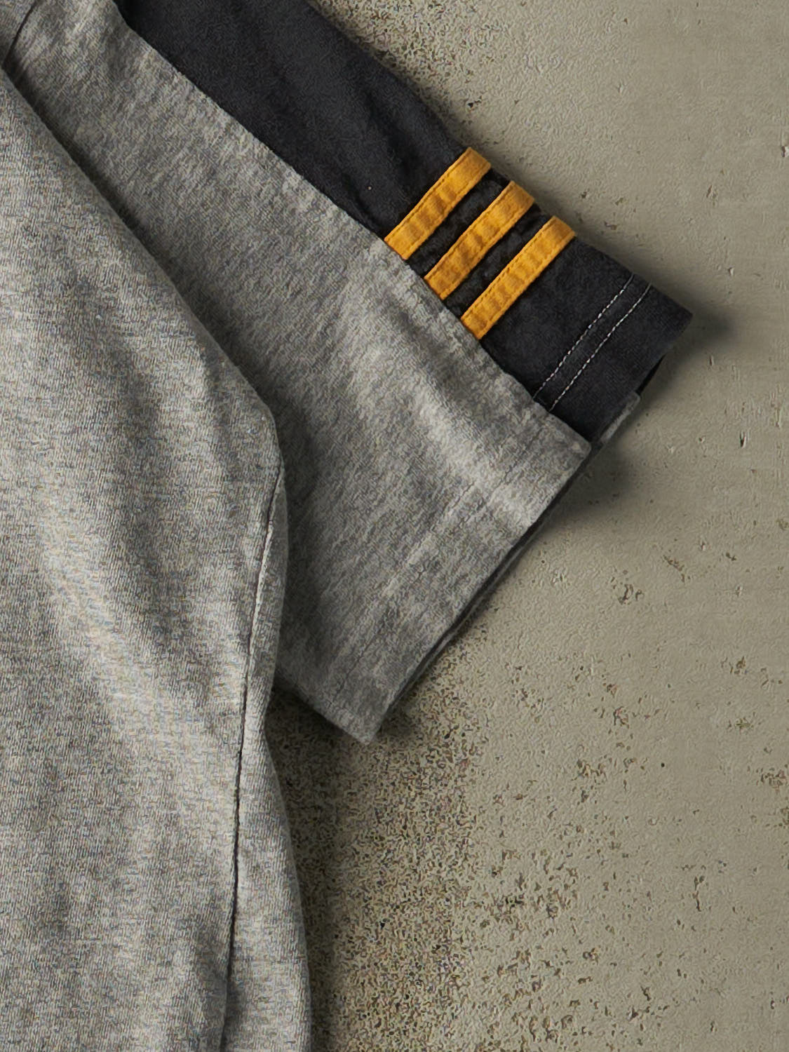 Vintage 90s Grey Adidas Embroidered Tee (S/M)